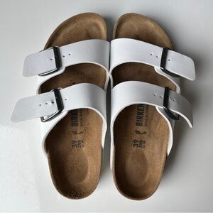 Birkenstock Classic Arizona White Double-Strap Sandals 39